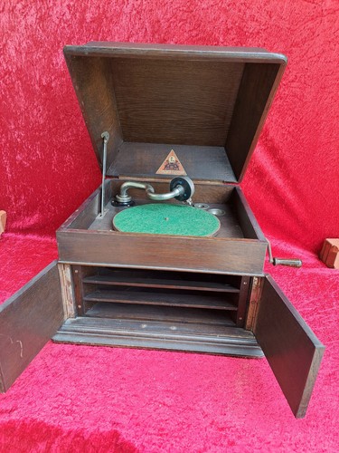 Schönes antikes grammophon - ,antikes,